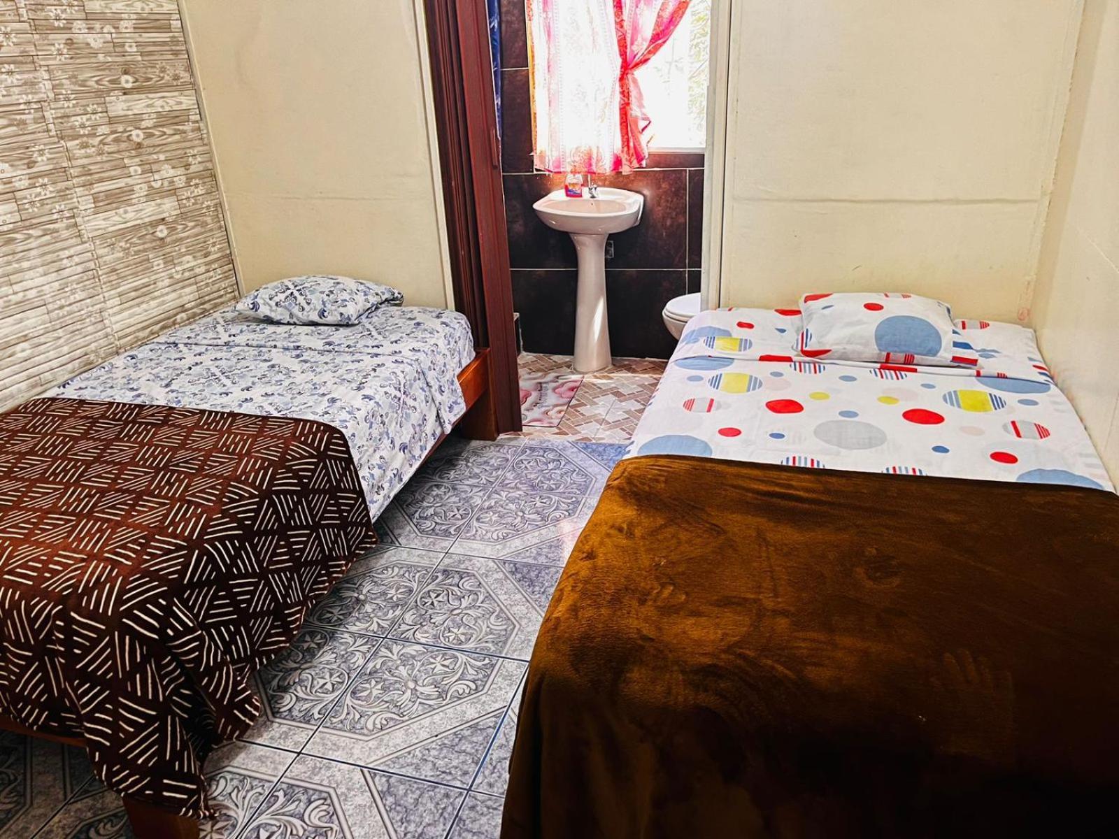 Hospedaje Arvakeni San Cristóbal Chambre photo